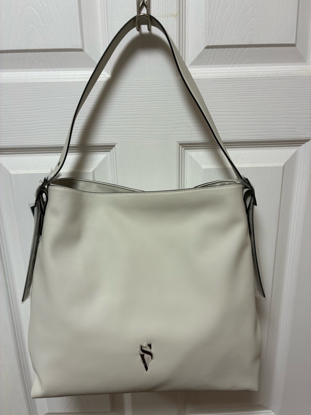 NWT! Simply Vera Jay Buckle Shoulder Bag with Wide Adjustable Strap